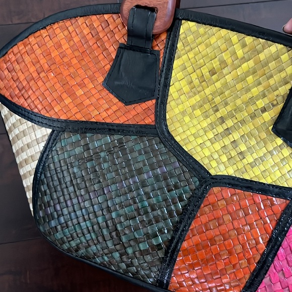 Vintage Style Woven Straw Patchwork Faux Leather Wooden Bag - Picture 2 of 12